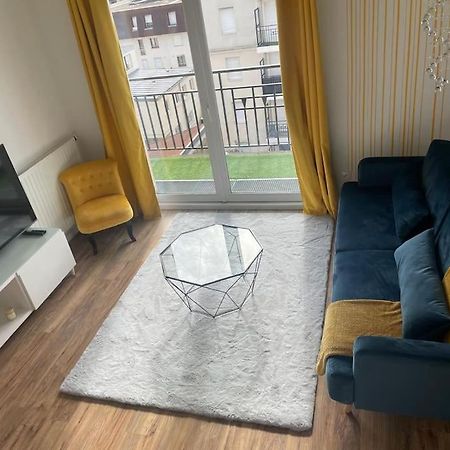 Appartement 3P Gare Terrasse Et Parking Prive Franconville  Eksteriør billede